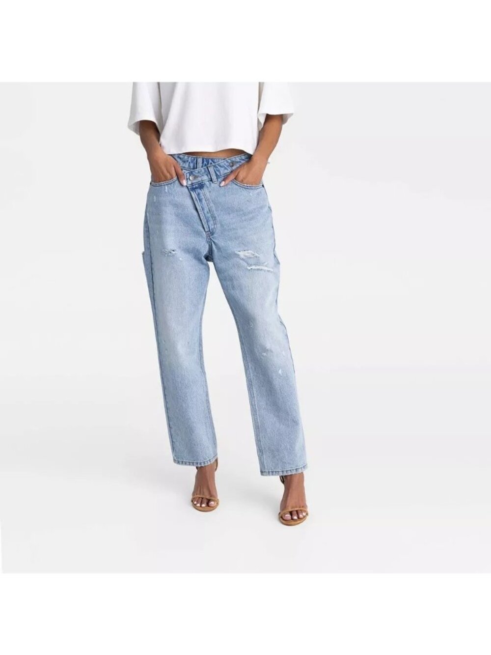 KBB by Kahlana The Dylan Jean Mid Rise Tapered Leg Light Wash Jeans - Women's 4